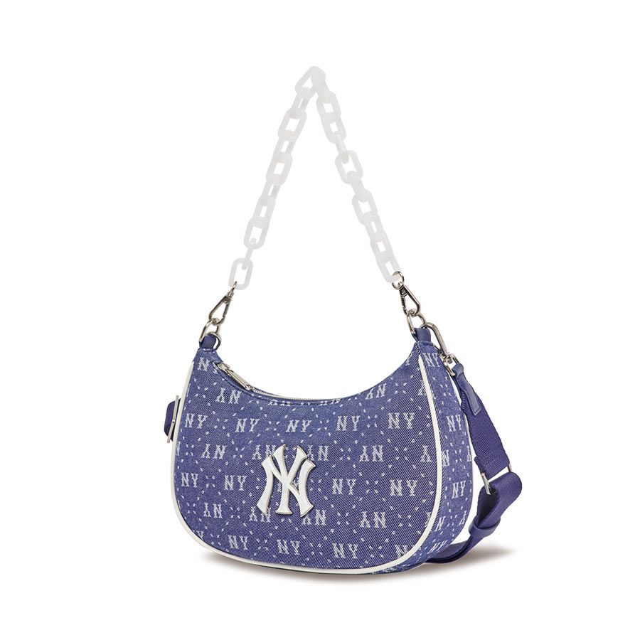 0019 HÀNG CHÍNH HÃNG TÚI ĐEO CHÉO MLB Jacquard Cross Bag New York MỘC SHOES #11 0019 HÀNG CHÍNH HÃNG TÚI ĐEO CHÉO MLB Jacquard Cross Bag New York MỘC SHOES